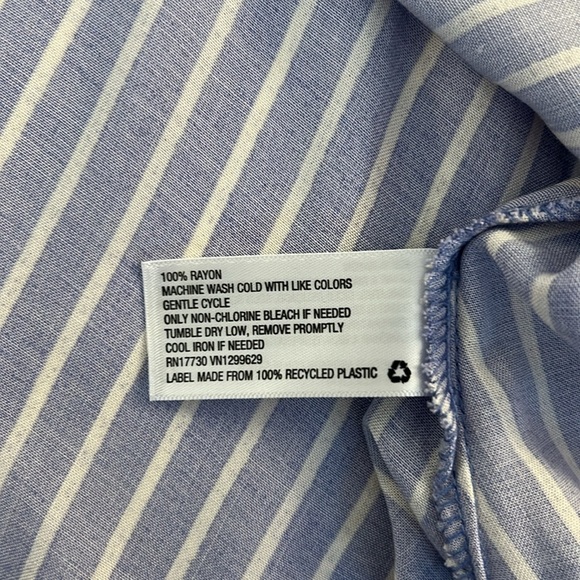 Xhilaration Blue & White Striped Summer Minimalist Faux Wrap Dress Size M New! - Picture 7 of 7